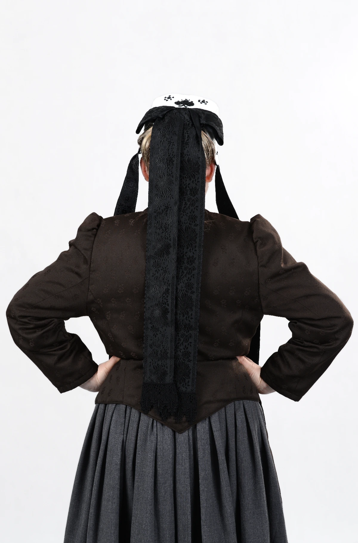 Bunstruther Tracht Frau Kopfbedeckung 2