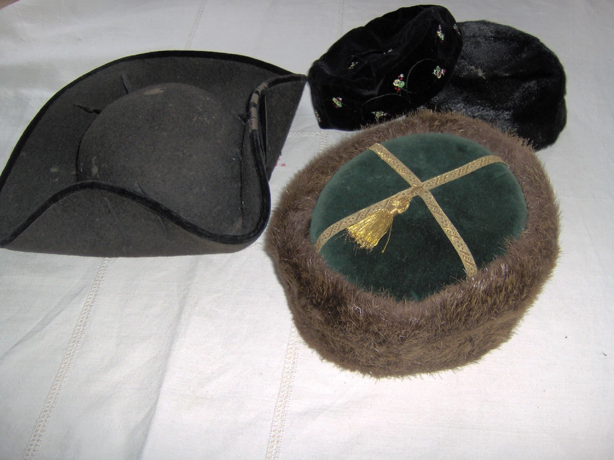 Hüttenberg Tracht Mann Kopfbedeckung