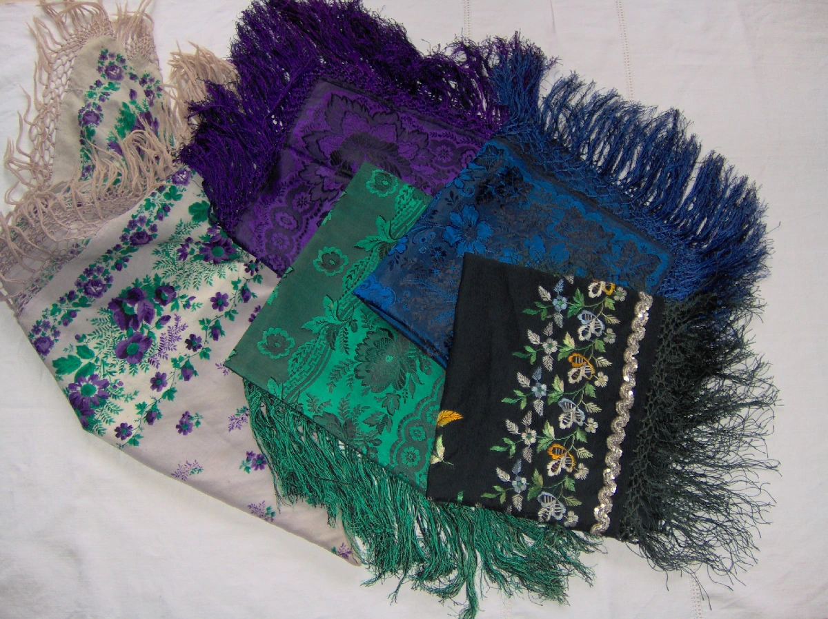 Hüttenberger Tracht Frau Tücher