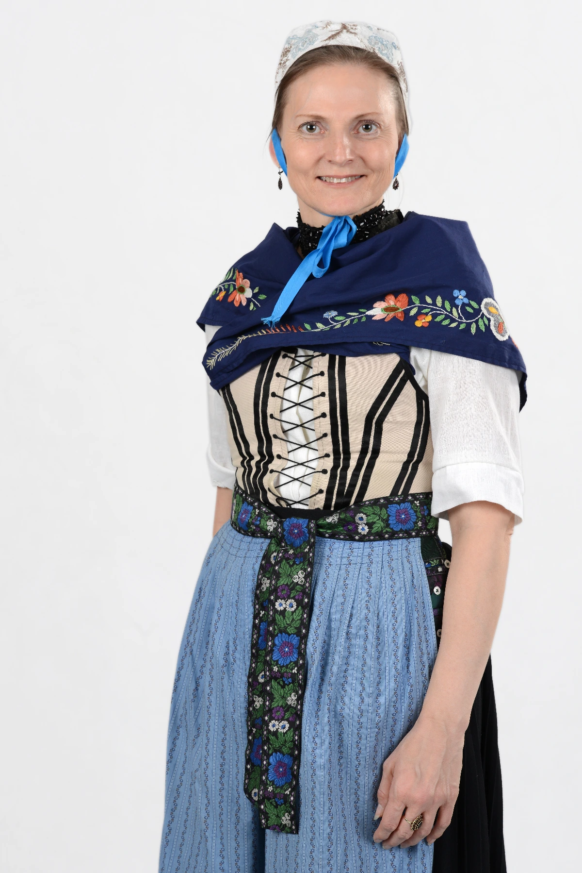 Ländches Tracht Frau Schürze