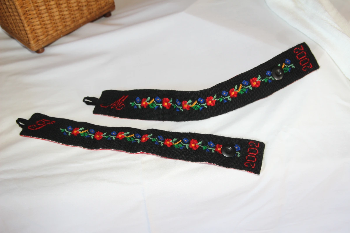 Lauterbacher Tracht Frau Strumpfbänder 2