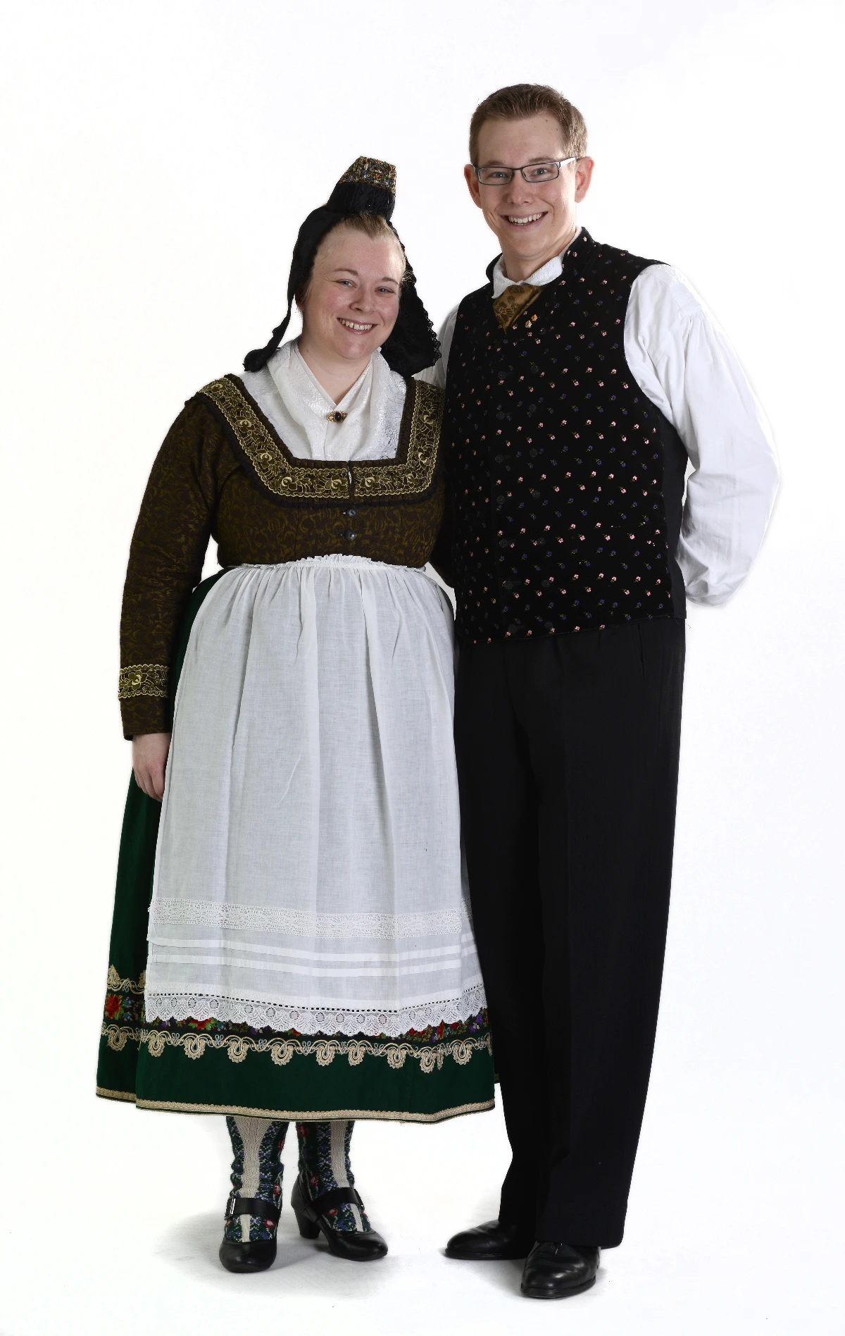 Marburger evangelische Tracht Paar 2