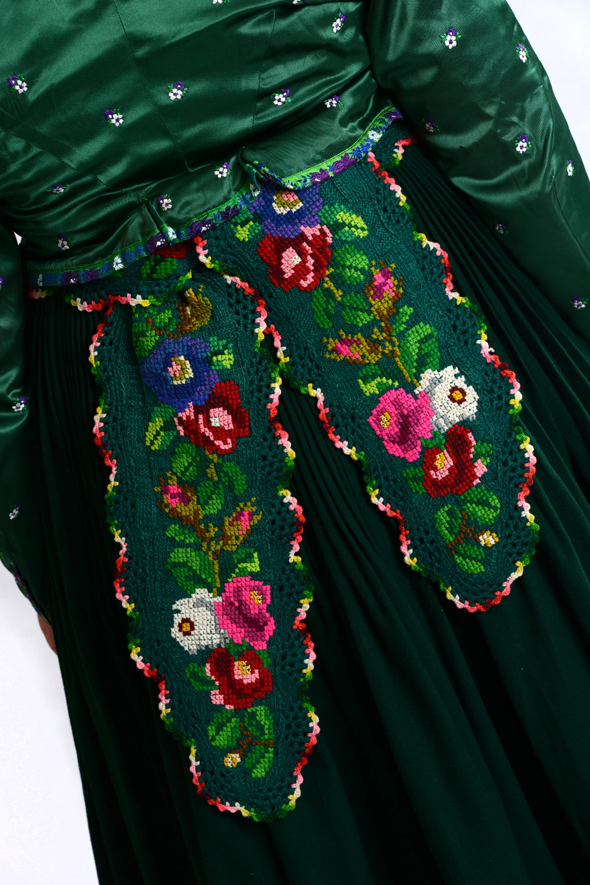 Marburger katholische Tracht Frau Schürze 3