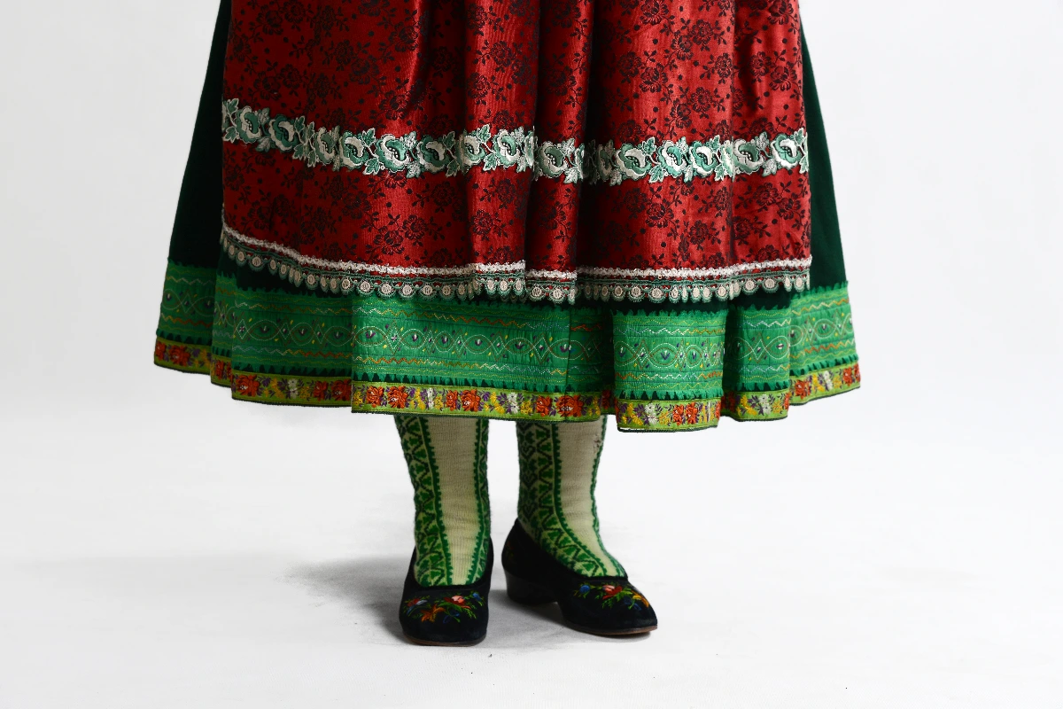 Marburger katholische Tracht Frau Schürze 4