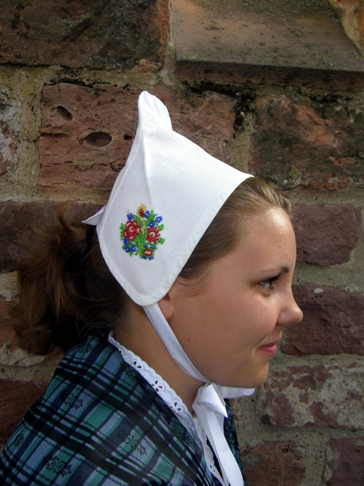 Odenwälder Tracht Frau Kopfbedeckung Erbacher Haube 1