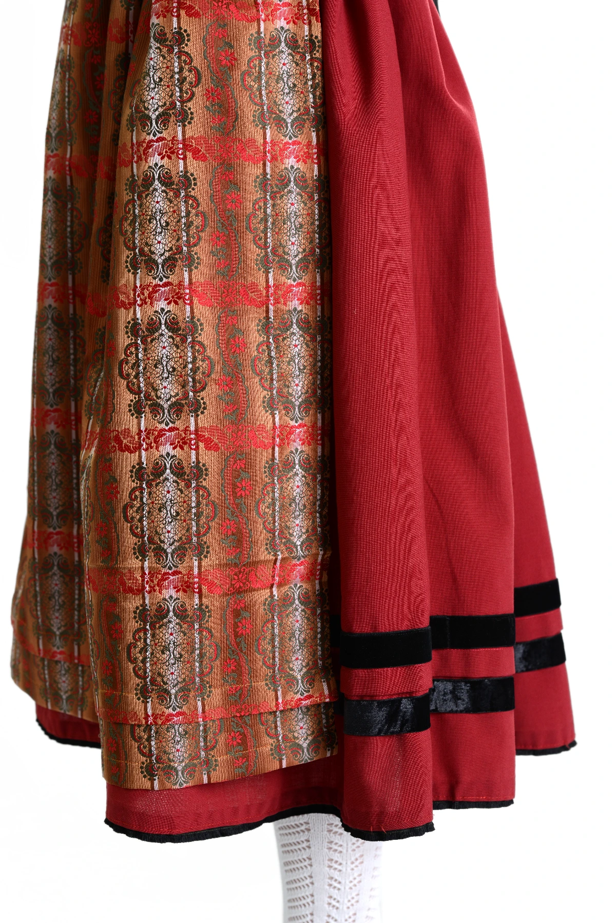 Odenwälder Tracht Frau Rock und Schürze