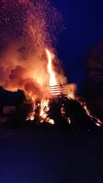 Osterfeuer in Laisa Osterfeuer in Laisa
