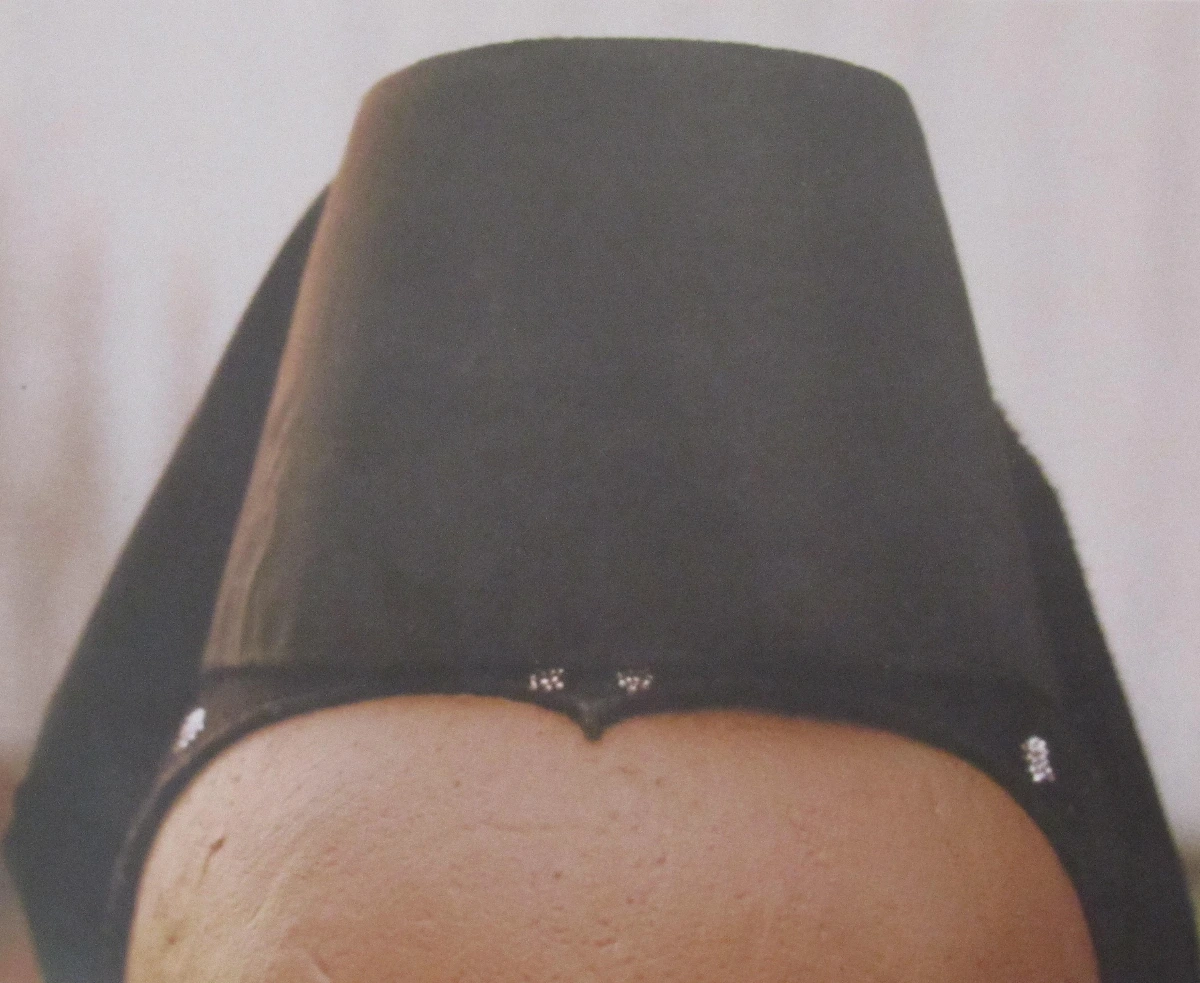 Rotenburger Tracht Frau Kopfbedeckung Witwen und Abendmahlsbetzel 1