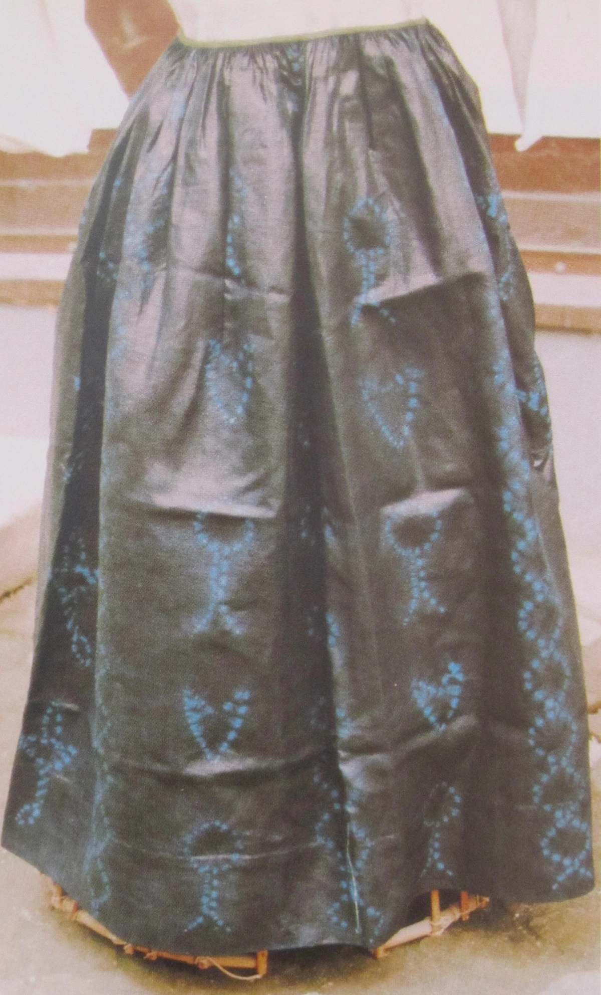 Rotenburger Tracht Frau Schürze 3