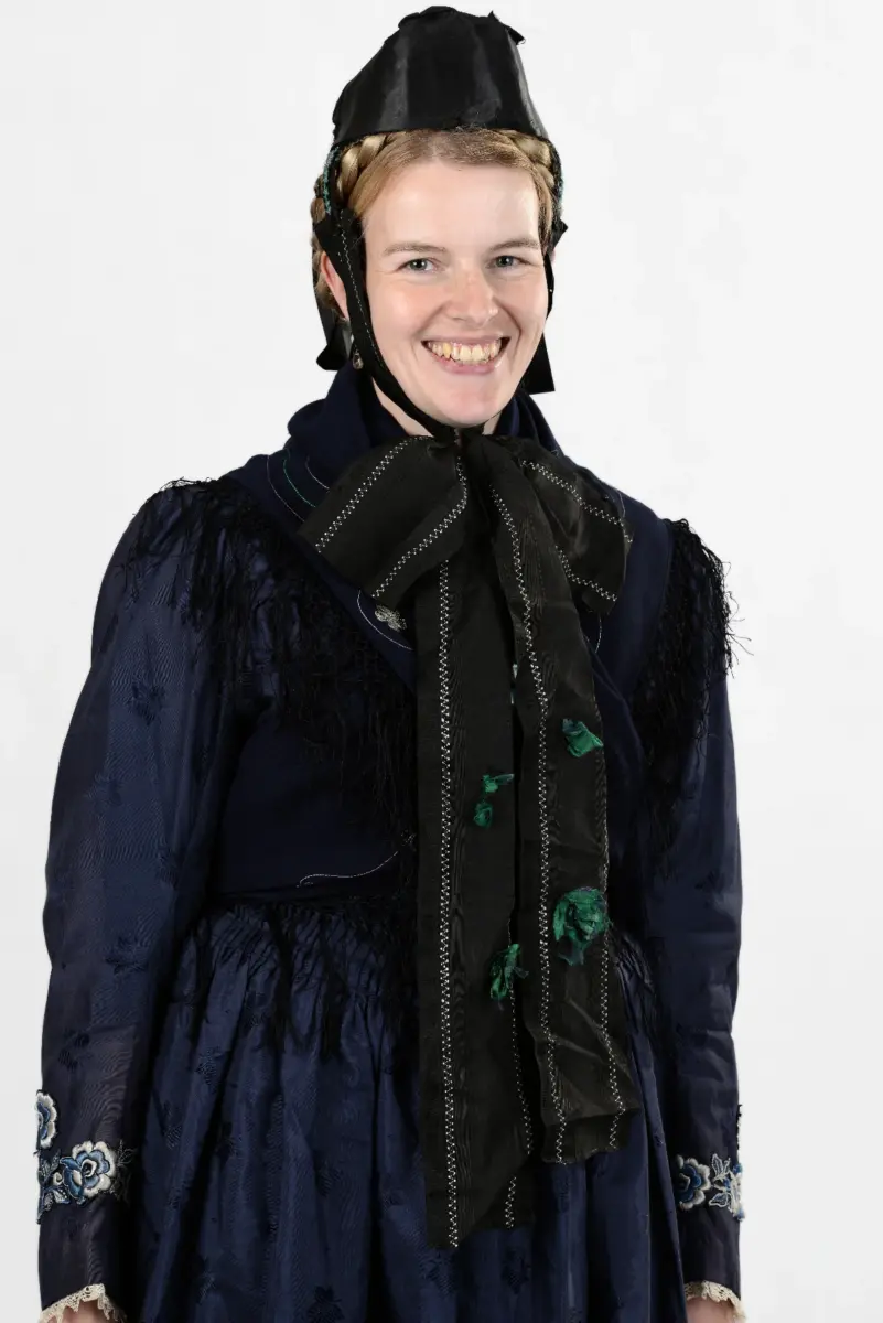 Schönsteiner Tracht Frau Jacke 1