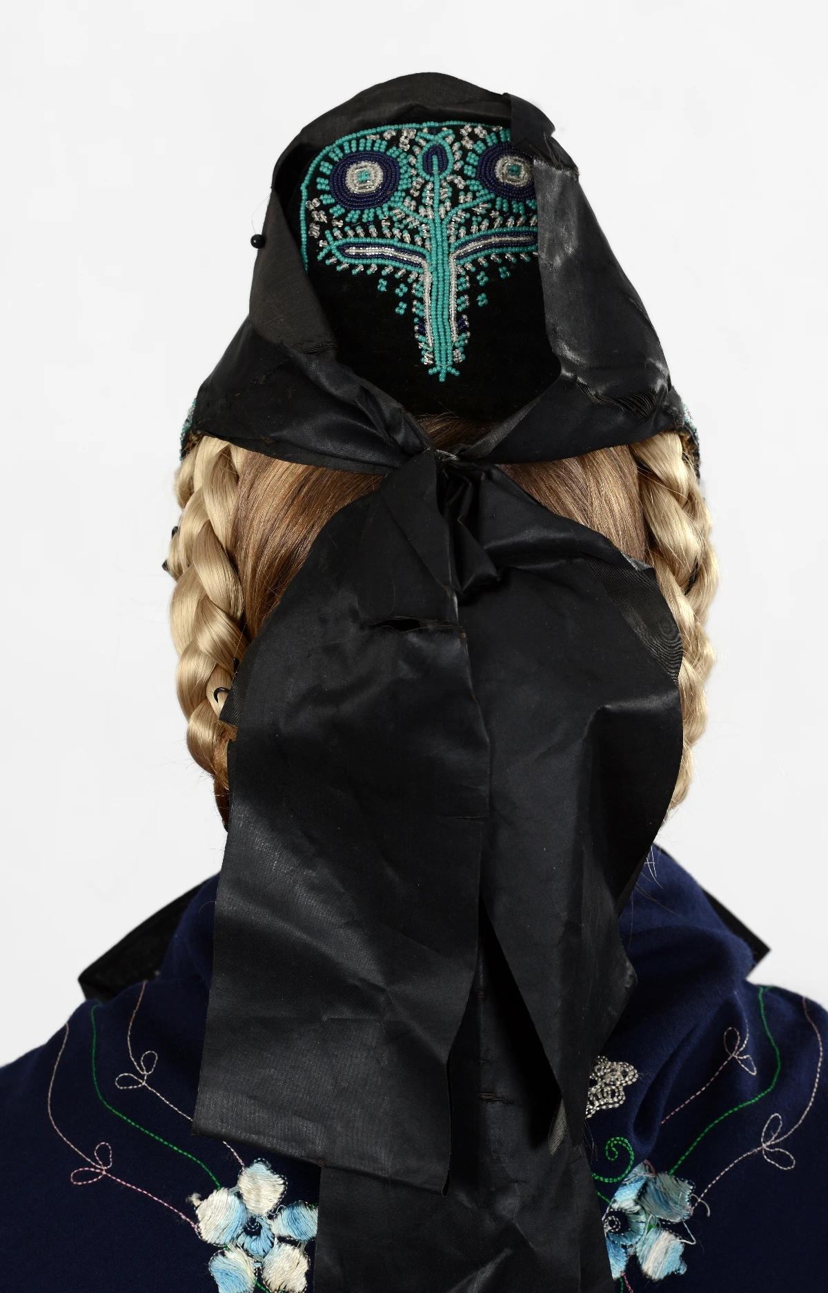 Schönsteiner Tracht Frau Kopfbedeckung 2