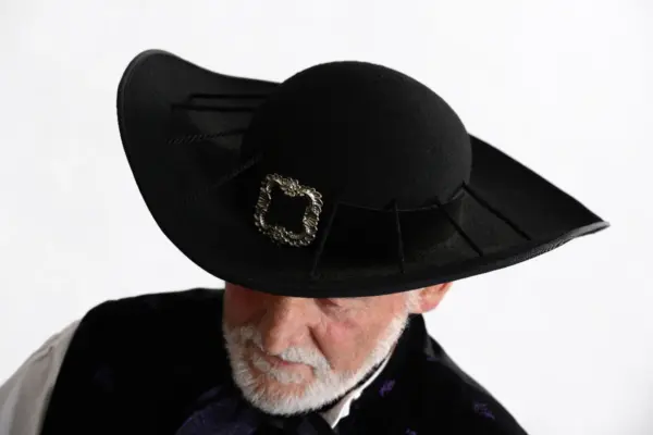 Tracht des Amtes Biedenkopf Mann Kopfbedeckung 2