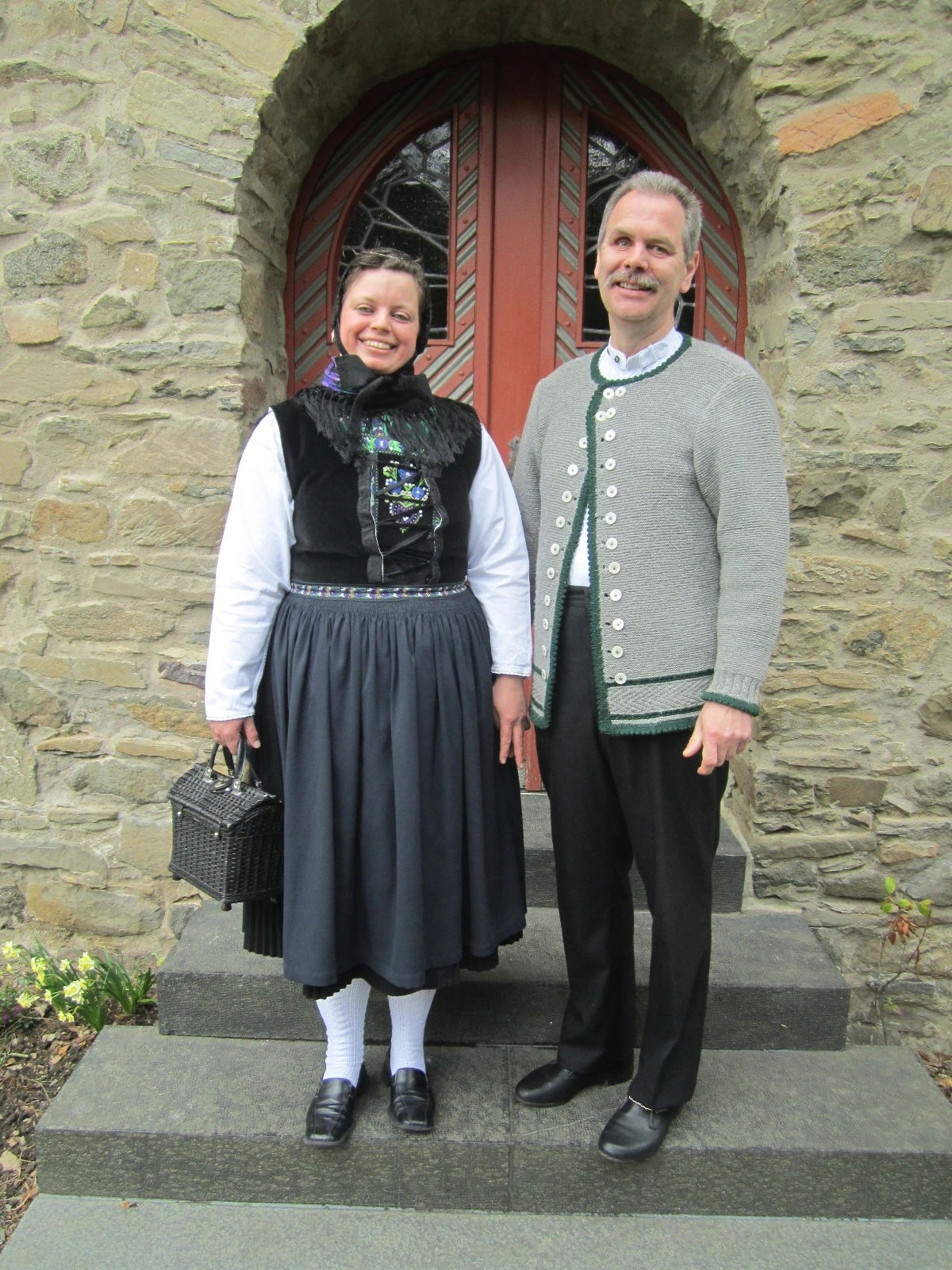 Tracht des Breidenbacher Grundes Obergericht Paar 2