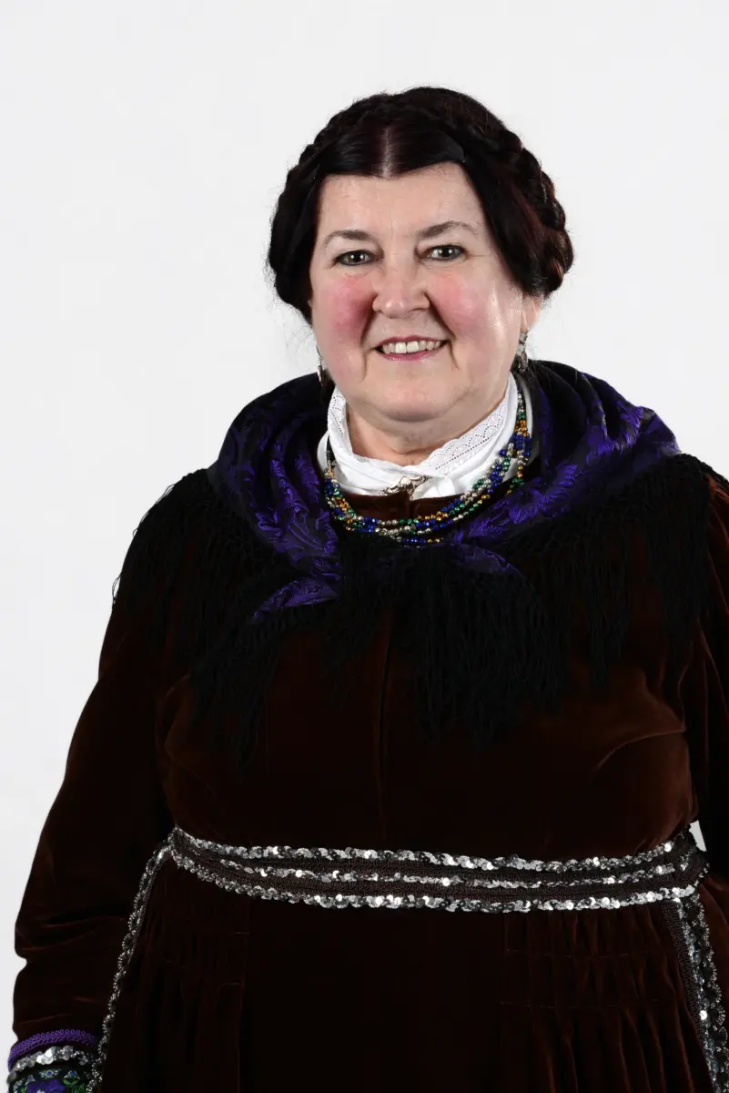 Watzenborner Tracht Frau Motzen 1