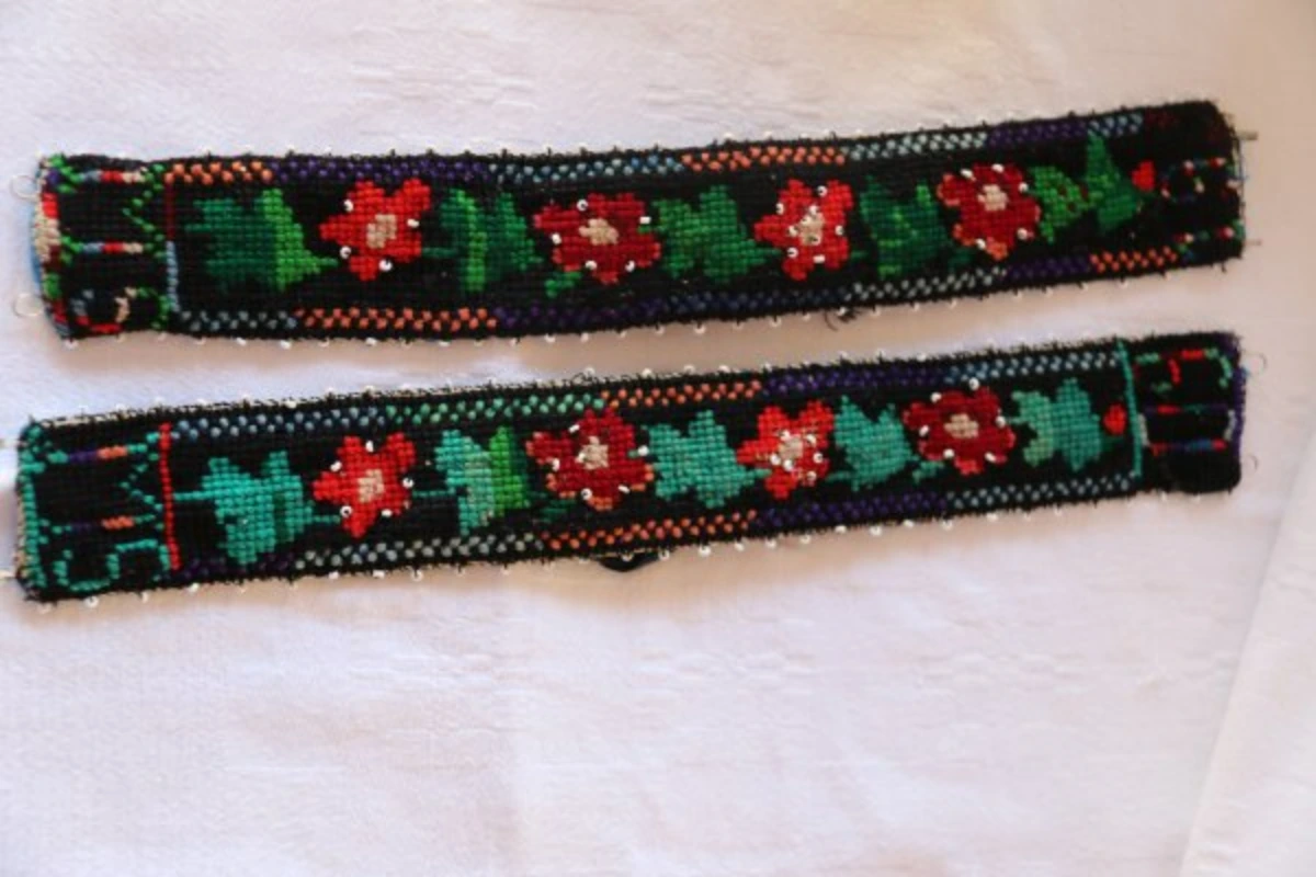 Watzenborner Tracht Frau Strumpfband 2