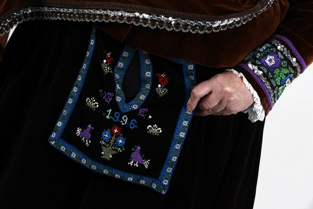 Watzenborner Tracht Frau Taschensack 1