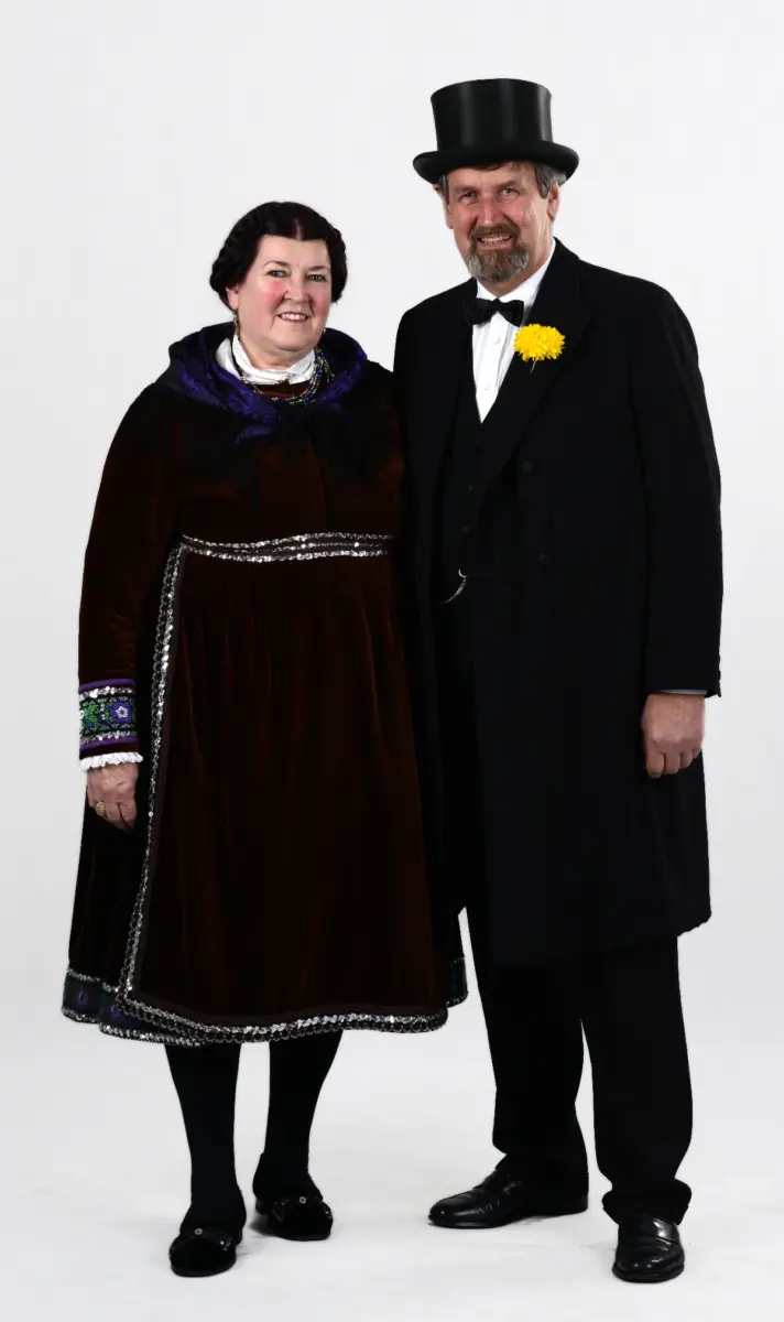 Watzenborner Tracht Paar 1